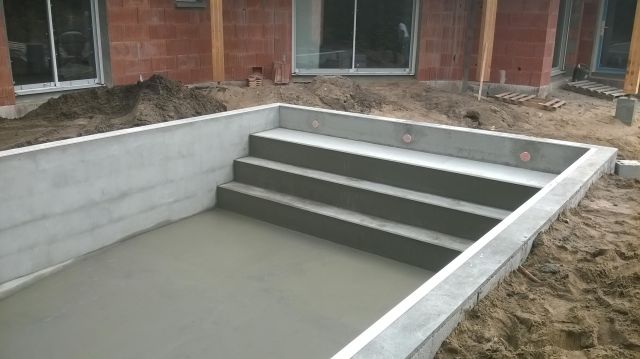 piscine beton 8x4